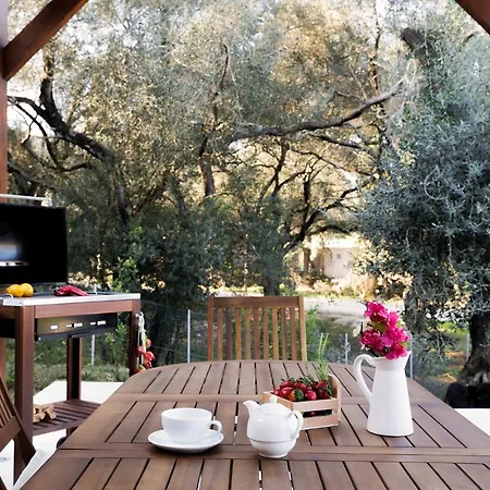 Villa Breeze & Coco By Konnect, Avlaki Kassiopi