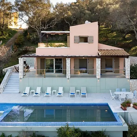 Villa Breeze & Coco By Konnect, Avlaki