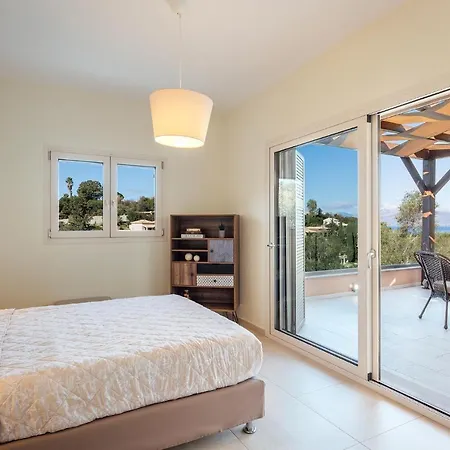 Breeze&villa Coco By Konnect, Avlaki