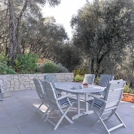 Breeze&villa Coco By Konnect, Avlaki