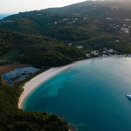 Breeze&villa Coco By Konnect, Avlaki