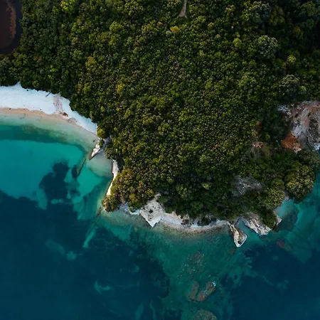 Breeze & Coco By Konnect, Avlaki Villa Kassiopi