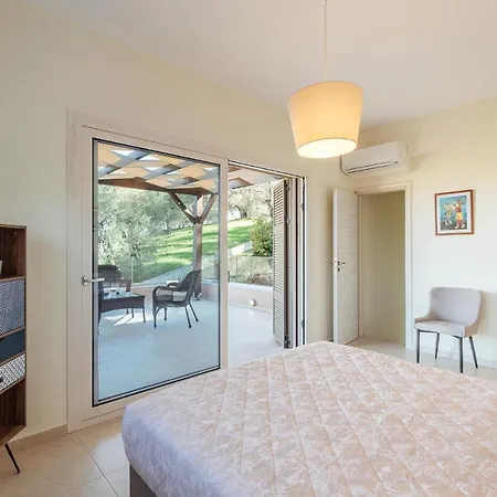 Breeze&villa Coco By Konnect, Avlaki